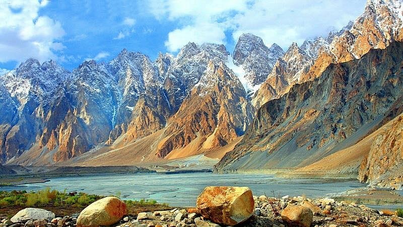 passu landscape